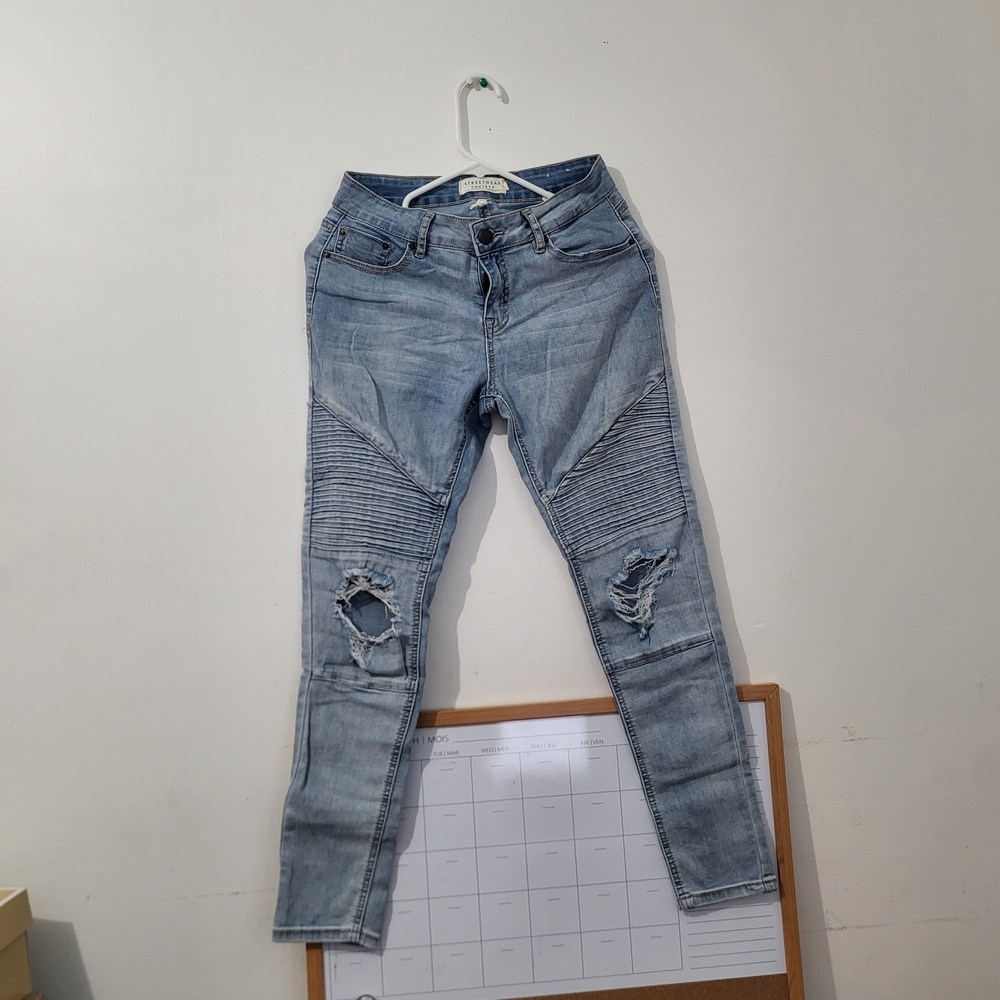 Stylish Light Blue Distressed Women Jeans